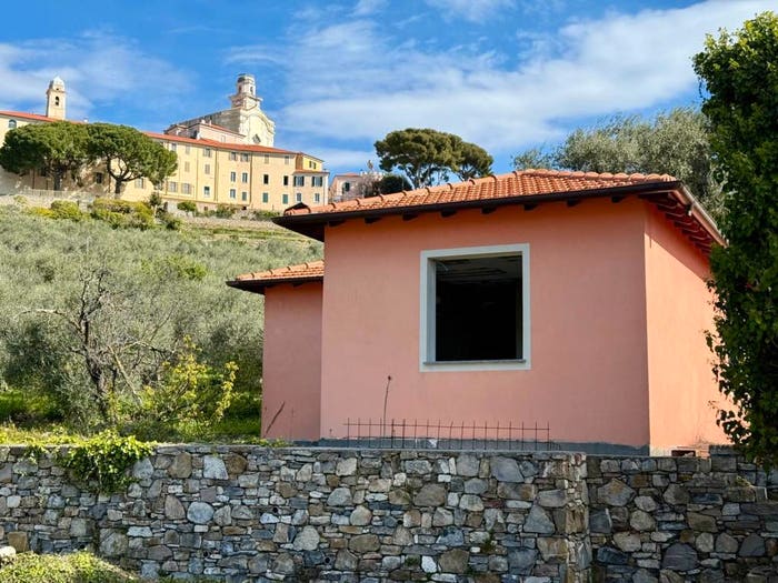 Casa trilocale in vendita in Via Diano Castello, Centro, Diano Marina