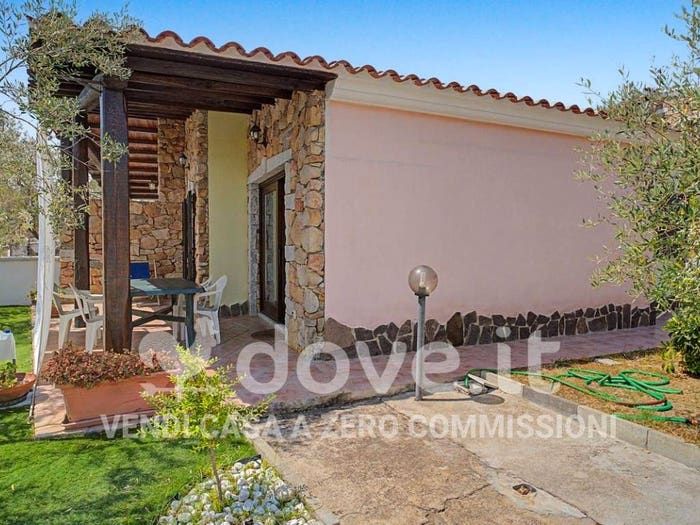 Casa trilocale in vendita in Via Sos Appentos, Siniscola