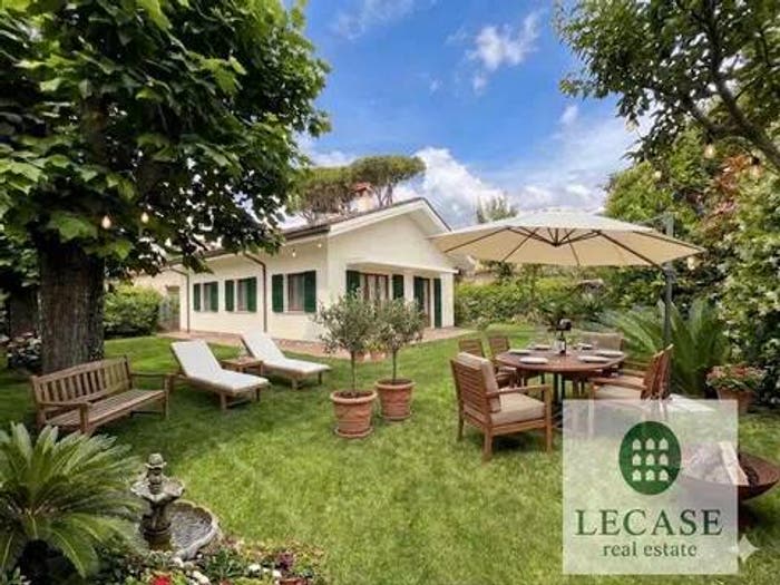 Casa con 5 locali in vendita in Via Donati, Vittoria Apuana, Forte dei Marmi