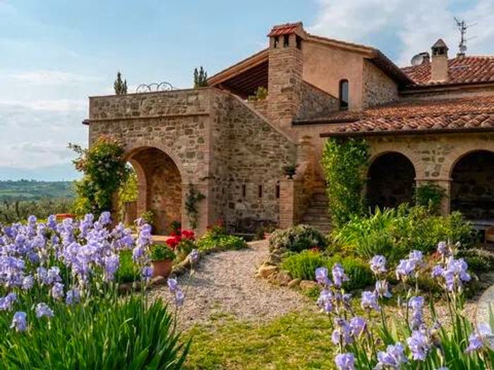 Casa con 6 locali in vendita in Montenero, Castel del Piano