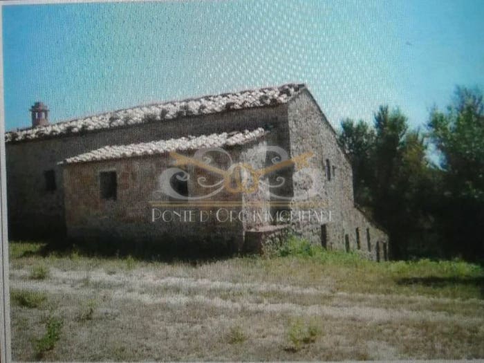 Casa con 6 locali in vendita in Centro, Radicondoli