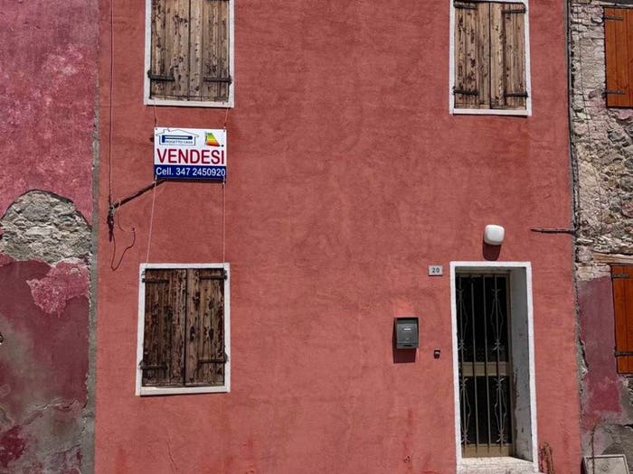 Casa quadrilocale in vendita in Baone