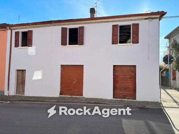 Appartamento trilocale in vendita in Via Giovanni Pascoli, Centro, Borghi