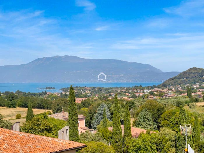 Casa con 6 locali in vendita in Vicolo del Poggio, Balbiana, Manerba del Garda