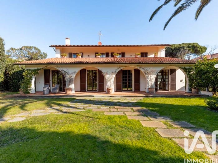 Casa con 6 locali in vendita in Via Vione Vannini, Tirrenia, Pisa
