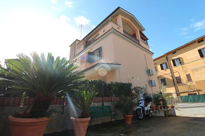 Casa con 5 locali in vendita in Via Vigna della Corte, Poggio Nativo
