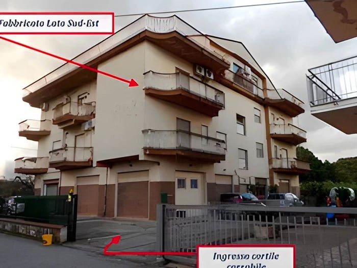 Appartamento con 5 locali in vendita in Via Luigi Pirandello Taverna CS Italia, Taverna, Montalto Uffugo