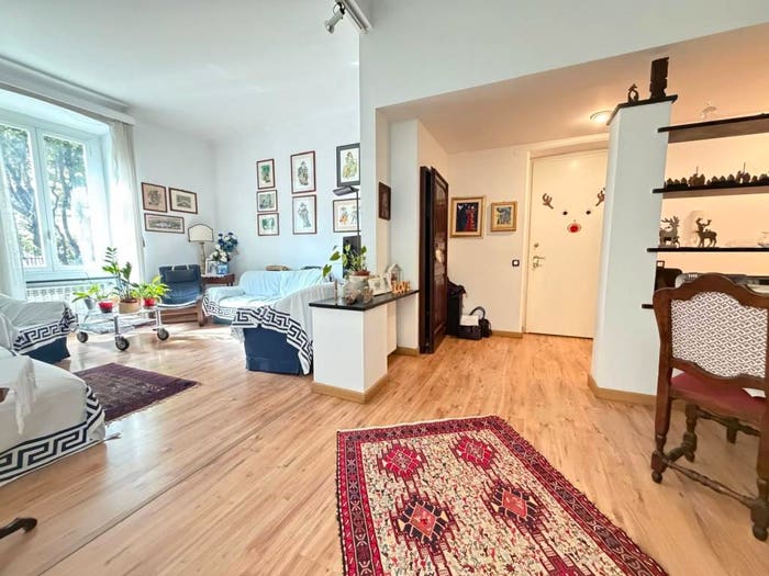 Appartamento con 5 locali in vendita in Via Gropallo, Manin, Genova
