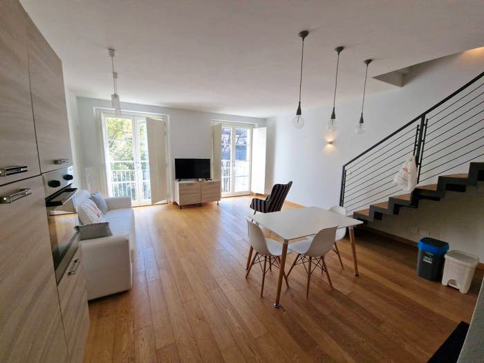Appartamento trilocale in vendita in Via Assarotti, San Vincenzo, Genova