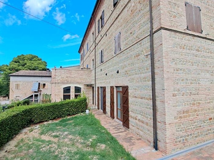 Appartamento trilocale in vendita in Monte San Bartolo, Pesaro