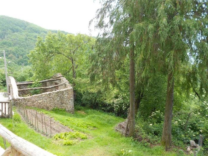 Casa quadrilocale in vendita in Via Tre Valli, Villa Collemandina