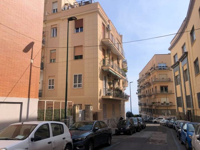 Appartamento quadrilocale in vendita in Via Gaetano Donizetti, Vomero, Napoli