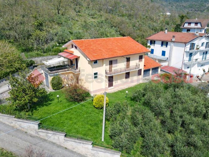 Casa con 5 locali in vendita in via san benedetto, Torre Cajetani