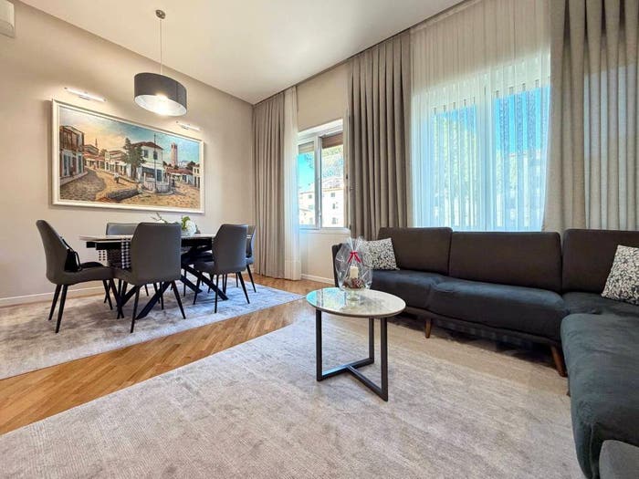 Appartamento quadrilocale in vendita in Piazza dei Ciompi, Sant'Ambrogio, Firenze