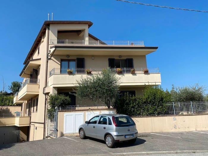 Appartamento trilocale in vendita in Via Fienile, Coriano