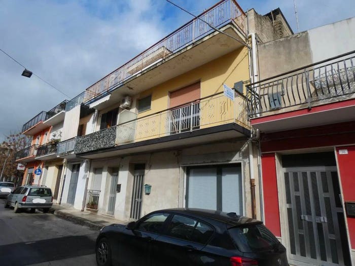 Appartamento con 5 locali in vendita in Via Giuseppe Reale, Floridia