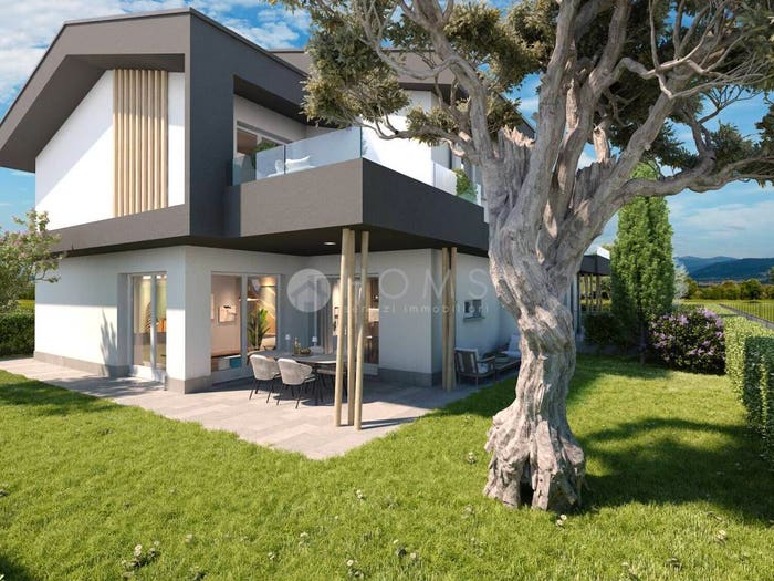 Casa quadrilocale in vendita in Via Istria, Centro, Fara Gera d'Adda