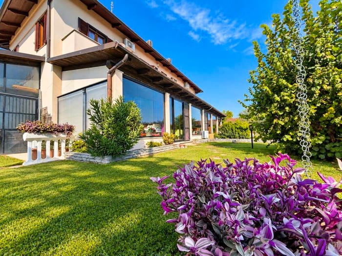 Casa con 6 locali in vendita in Brassi, Carignano