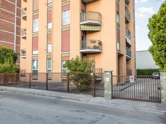 Appartamento trilocale in vendita in Via Raffaele Cormio, Via Monza, Lissone