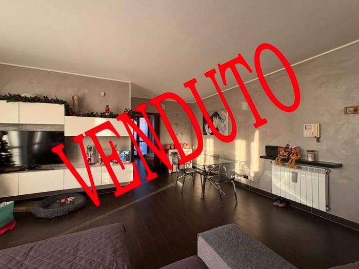 Appartamento trilocale in vendita in Via Sant'Anselmo, Mesero