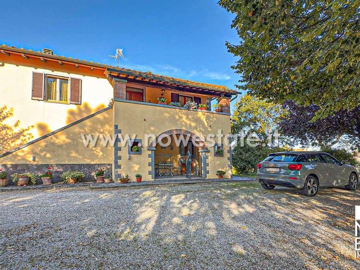 Casa con 6 locali in vendita in Viale Piero della Francesca, Centro, Monterchi