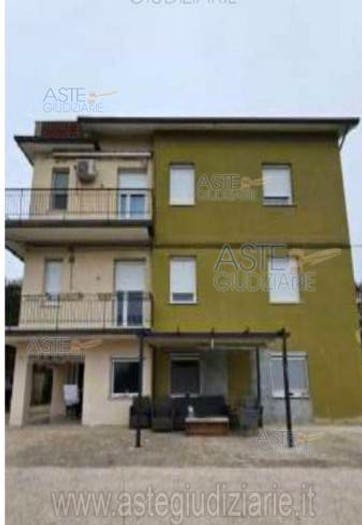 Casa con 6 locali in vendita in Via Saline, Falconara Marittima