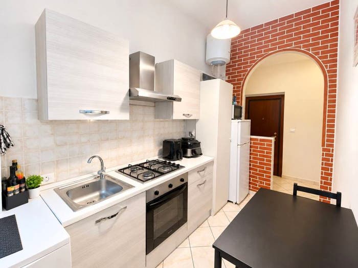 Appartamento bilocale in vendita in Via Giambellino, Giambellino, Milano