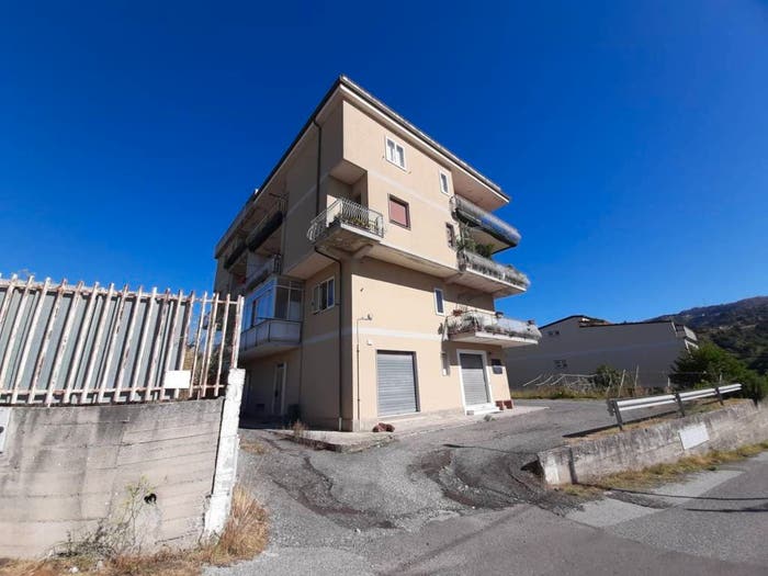 Appartamento trilocale in vendita in Via Antonio Donato, Marcellinara