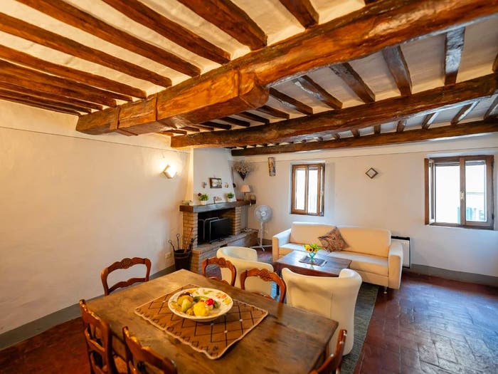 Appartamento con 5 locali in vendita in Via Mazzuoli, Centro, Cortona