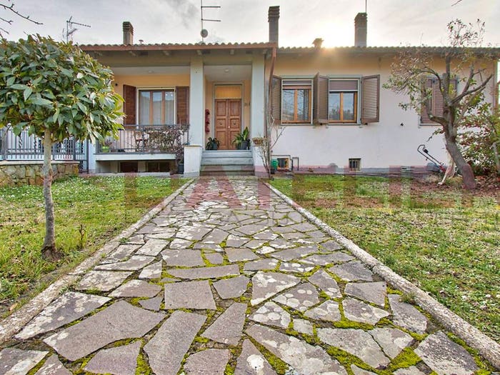Appartamento con 6 locali in vendita in Santa Firmina, Arezzo