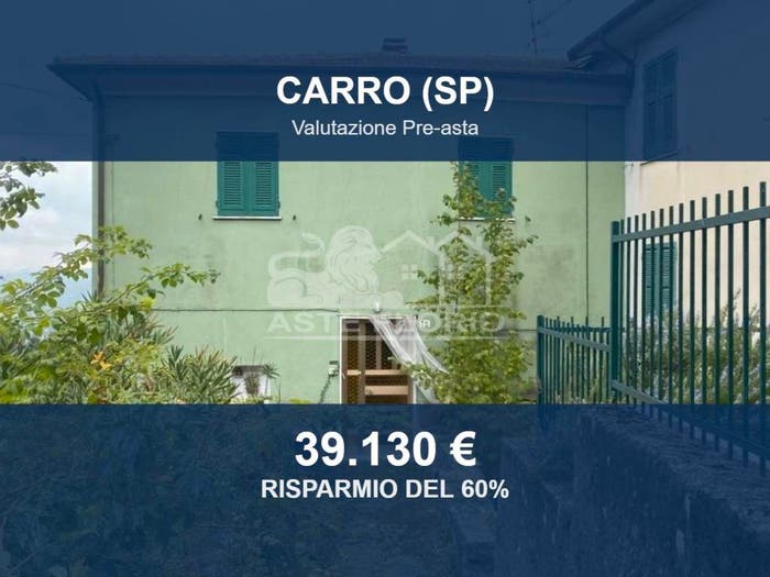 Casa con 6 locali in vendita in Via Dottore A Gianelli, Centro, Carro