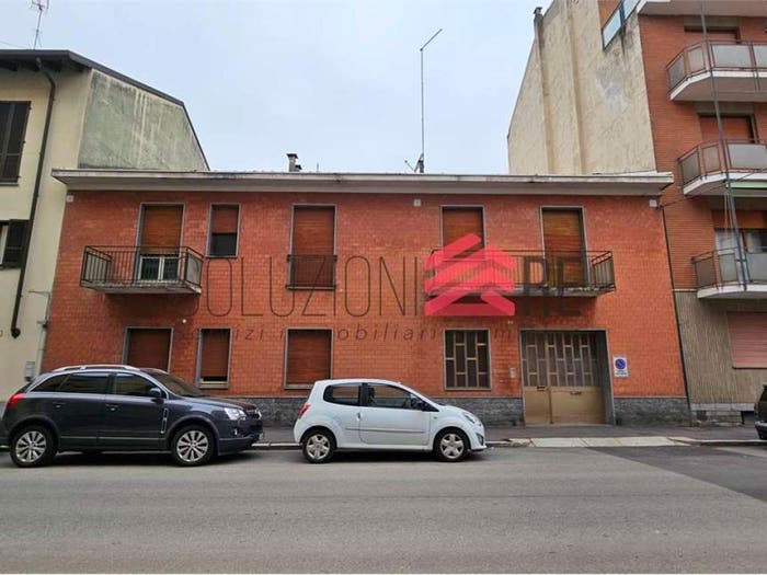 Casa con 6 locali in vendita in via perazzi, San Martino, Novara