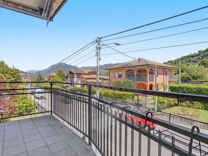Appartamento quadrilocale in vendita in Via G Verdi, Cocquio, CocquioTrevisago