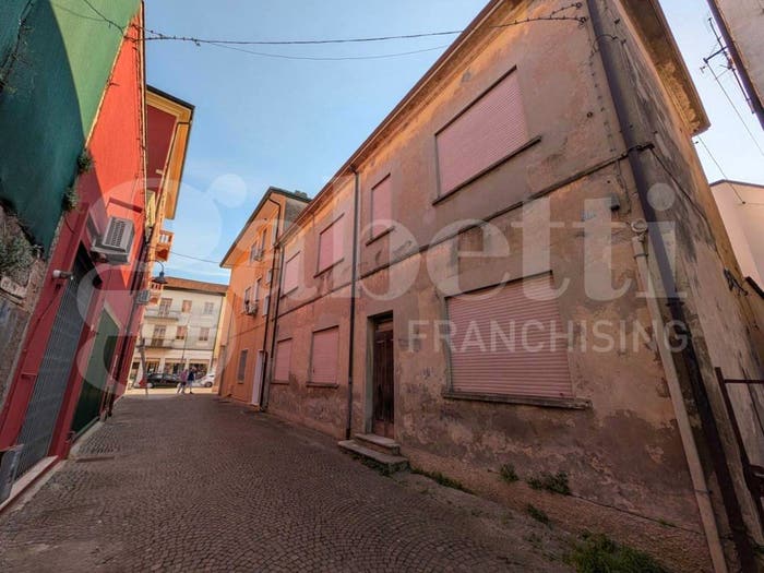 Casa con 6 locali in vendita in Cavarzere Calle Maddalena, Rottanova, Cavarzere