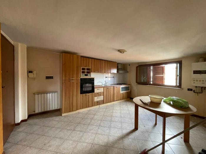 Appartamento trilocale in vendita in Via San Martino, Santa Maria San Martino, Monterotondo
