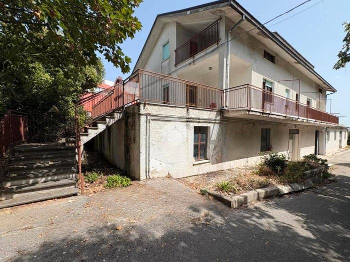 Casa con 6 locali in vendita in Via Zona Industriale, Centro, Lanciano