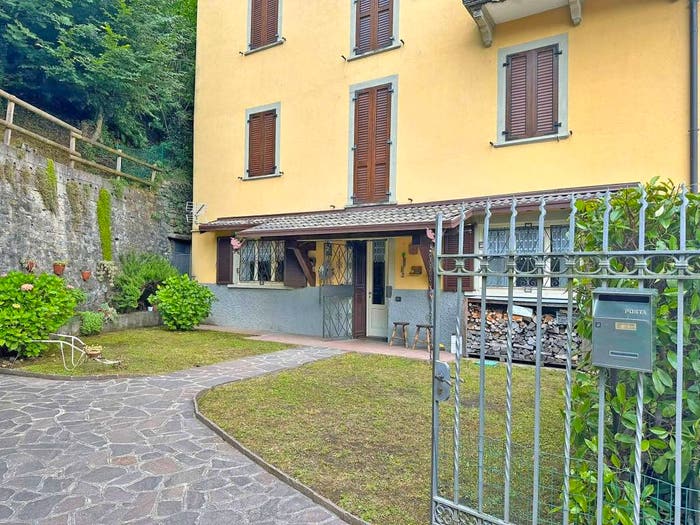 Appartamento quadrilocale in vendita in via Giacomo Quarenghi, Calchera Frontale, Rota d'Imagna