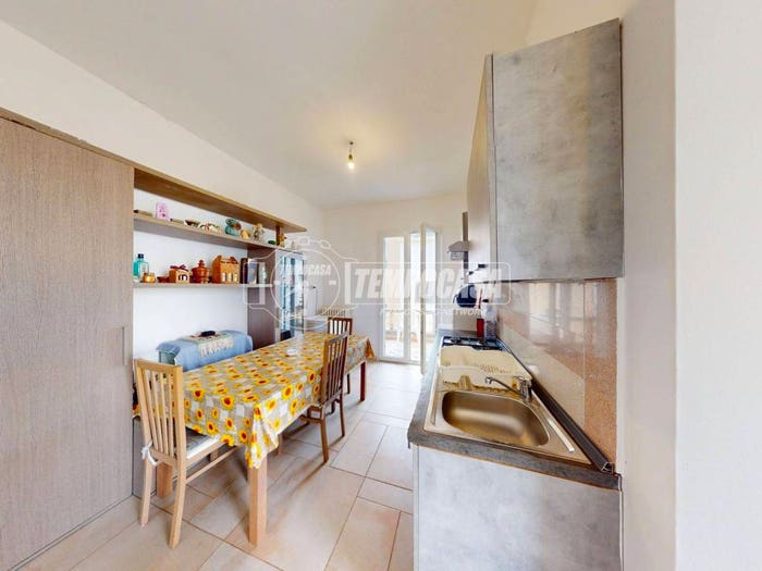 Appartamento trilocale in vendita in Via Giosuè Carducci, Muro Leccese