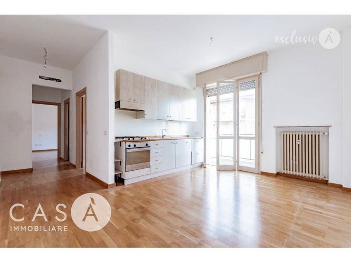 Appartamento trilocale in vendita in Via Nino Bixio, Centro Urbano, Cesena