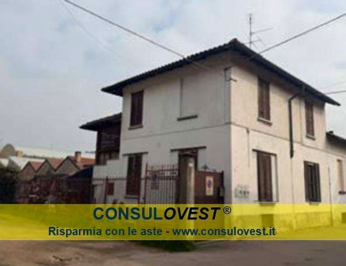Appartamento bilocale in vendita in Via Corsica, Abbiategrasso