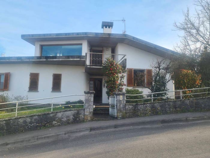 Casa con 6 locali in vendita in Via del Poggiolino, Poggiolino, Figline e Incisa Valdarno
