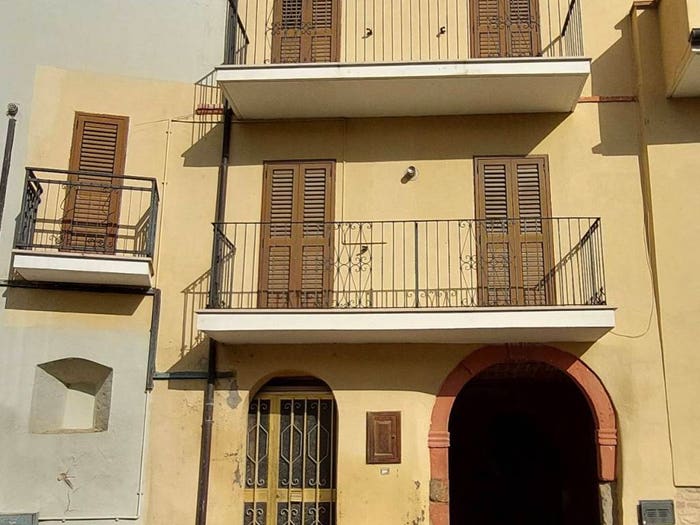 Casa con 6 locali in vendita in Via Raffaele Petrilli, Ornano Grande, Colledara