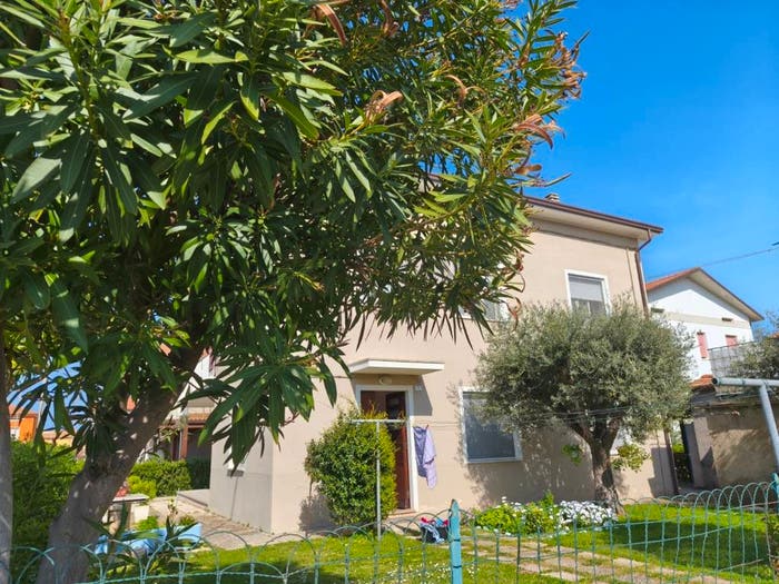 Casa con 6 locali in vendita in Via Carlo Collodi, Torrette Ponte Sasso, Fano