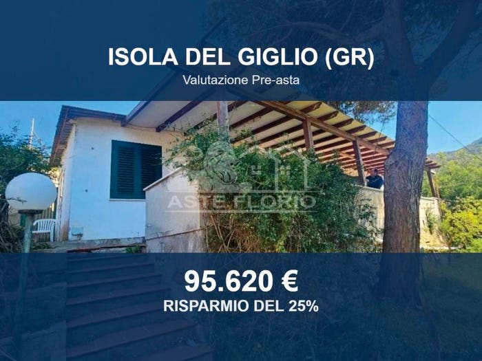 Appartamento quadrilocale in vendita in Via Valle Ortana, Giglio Porto, Isola del Giglio