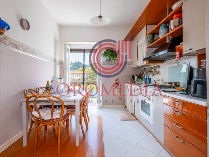Appartamento trilocale in vendita in Via XXIV Maggio, San Paolo, Bergamo