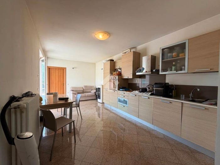 Appartamento trilocale in vendita in Via Santo Stefano, Fornace