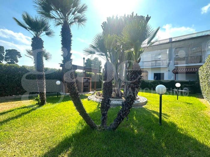 Casa con 6 locali in vendita in CONTRADA BORGELLUSA, Centro, Avola