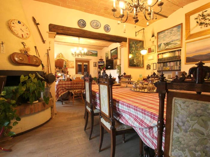 Appartamento con 6 locali in vendita in Strada di Montepescini, Murlo