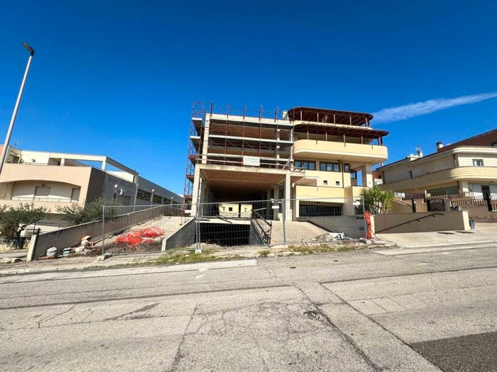 Casa con 6 locali in vendita in via dell'agricoltura, Zona Paip, Matera