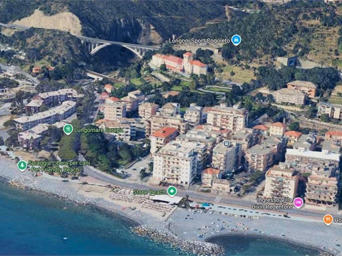 Appartamento quadrilocale in vendita in Centro, Cogoleto